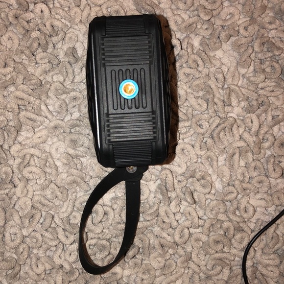 Apie Waterproof Speaker - Picture 5 of 5